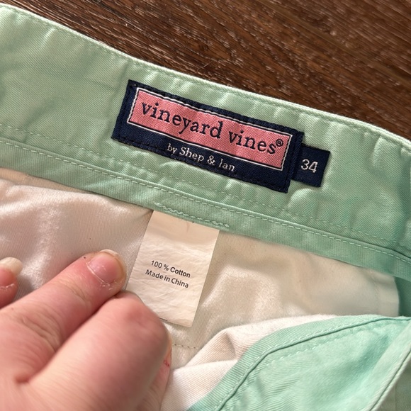 Vineyard vines‎ mint green shorts 34 - Picture 4 of 4